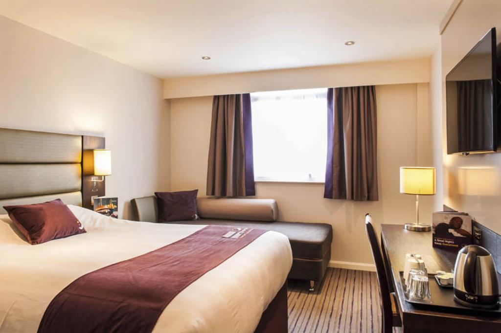 Premier Inn ランカスター エクステリア 写真