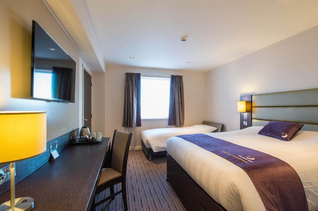 Premier Inn ランカスター エクステリア 写真