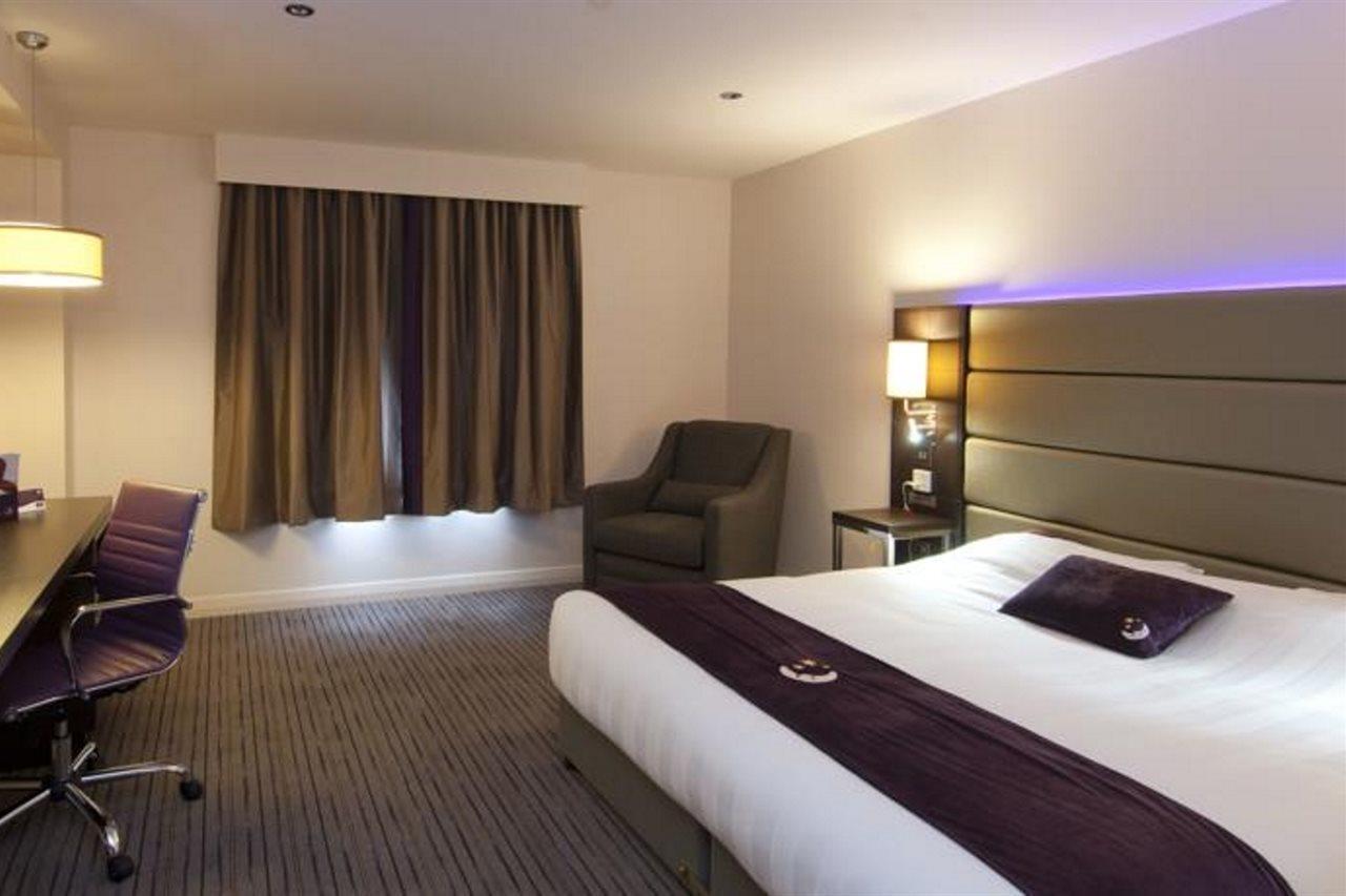 Premier Inn ランカスター エクステリア 写真