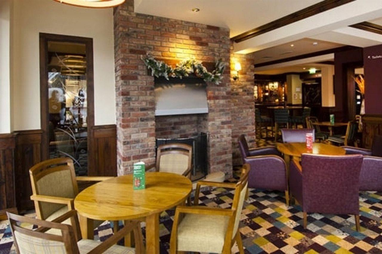 Premier Inn ランカスター エクステリア 写真